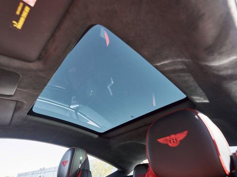 Used 2023 Bentley Continental GT Azure AWD/4WD image 3