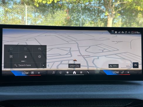 New 2026 BMW 330i Sedan w/ Premium Package image 5