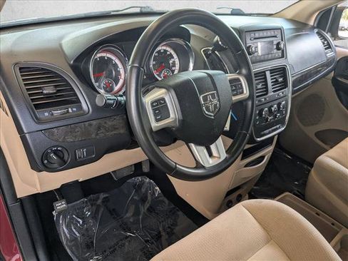 Used 2016 Dodge Grand Caravan SE w/ Quick Order Package 29E SE FWD image 10