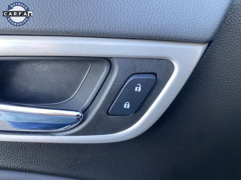 Used 2020 GMC Yukon Denali w/ Denali Premium Package image 31