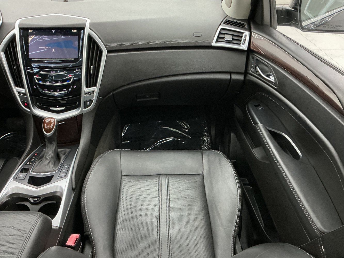 Used 2016 Cadillac SRX Luxury w/ Driver Awareness Package AWD/4WD image 29