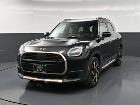 Used 2025 MINI Cooper Countryman S w/ Comfort Package Max AWD/4WD image 1
