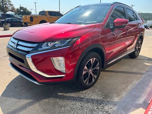 Used 2019 Mitsubishi Eclipse Cross SEL AWD/4WD image 3