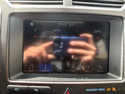 Used 2019 Ford Explorer Sport w/ Equipment Group 401A AWD/4WD image 27