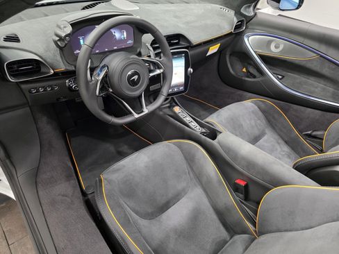 New 2026 McLaren Artura Spider image 7