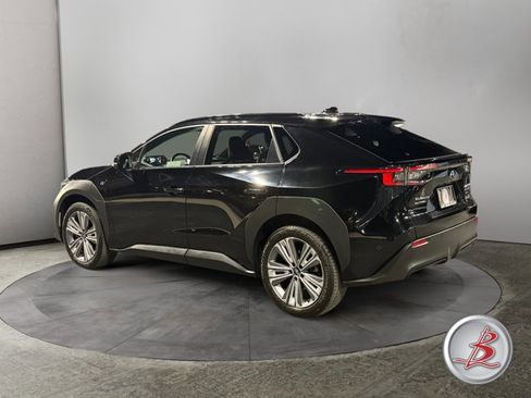 Used 2023 Subaru Solterra Limited image 5