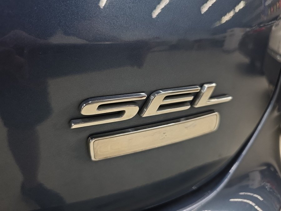 Used 2019 Ford Edge SEL w/ Equipment Group 201A AWD/4WD image 35