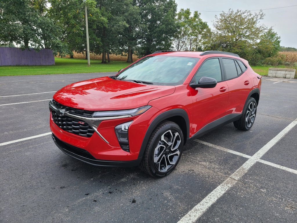 New 2026 Chevrolet Trax RS w/ Driver Confidence Package FWD image 2