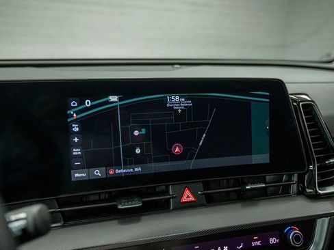 Used 2024 Kia Sportage SX image 20