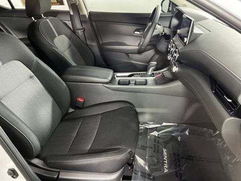 Used 2025 Nissan Sentra SV w/ All-Weather Package FWD image 26