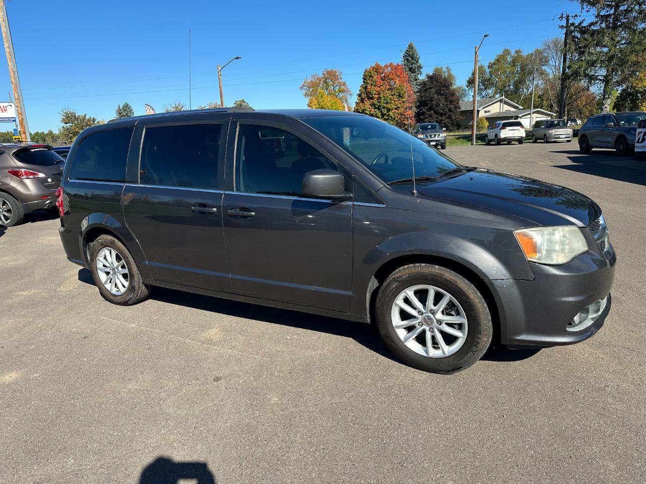 Used 2018 Dodge Grand Caravan SXT FWD image 9