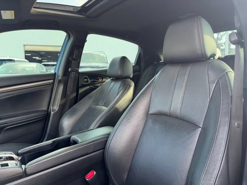 Used 2018 Honda Civic Sport Touring image 10
