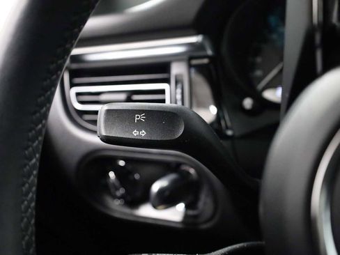 Certified 2023 Porsche Macan Turbo image 32