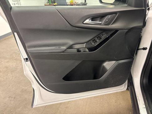 Used 2026 Chevrolet Equinox LT FWD image 20