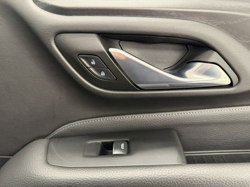 Used 2021 GMC Yukon XL Denali image 53