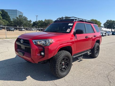 Used 2023 Toyota 4Runner SR5 AWD/4WD image 1