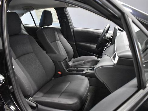 Used 2025 Toyota Corolla LE image 14