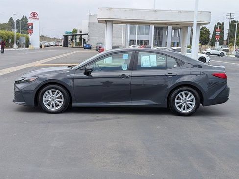 Used 2025 Toyota Camry LE w/ Convenience Package FWD image 12