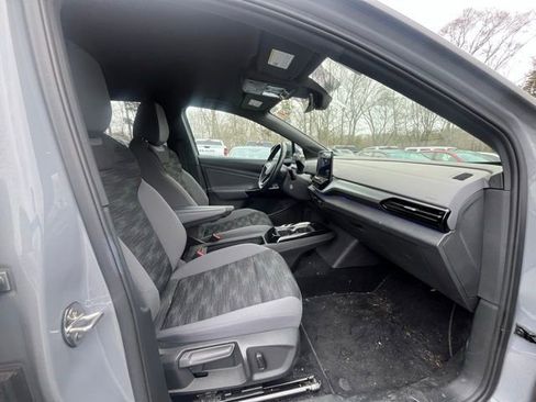 Used 2022 Volkswagen ID.4 Pro image 19