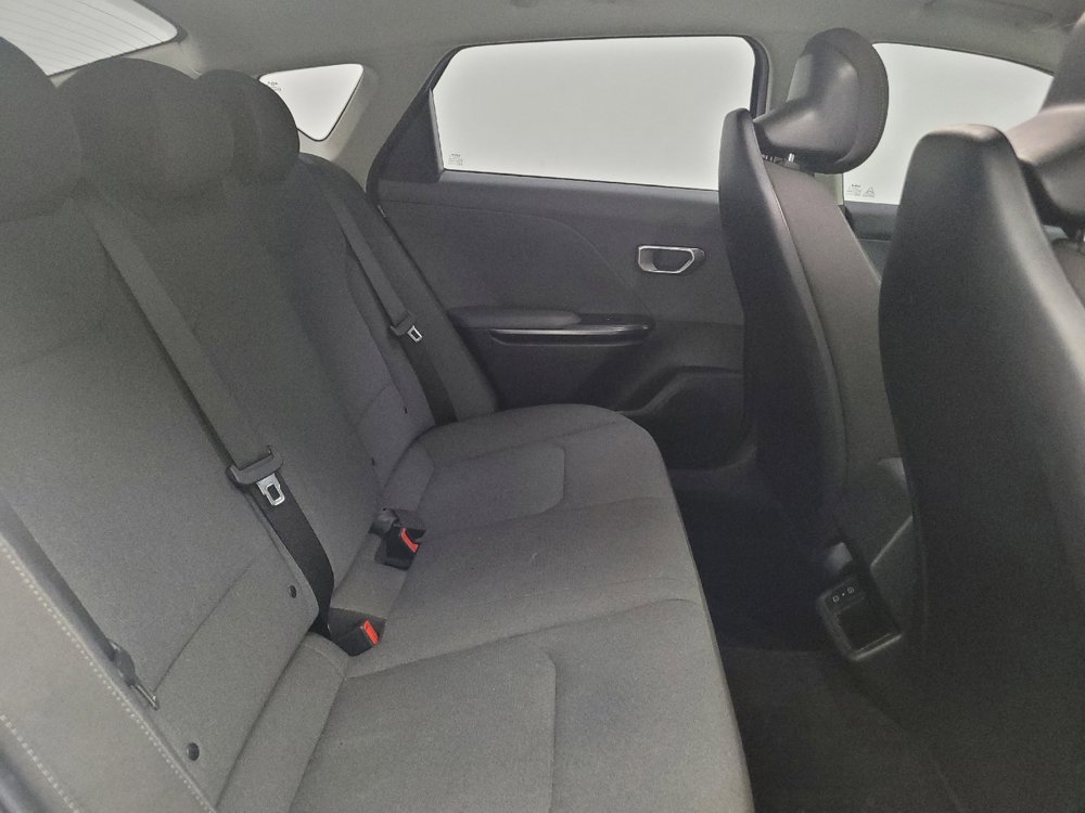 Used 2025 Kia K4 FWD image 19