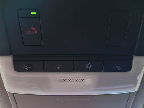 Used 2023 Nissan Rogue SV image 28