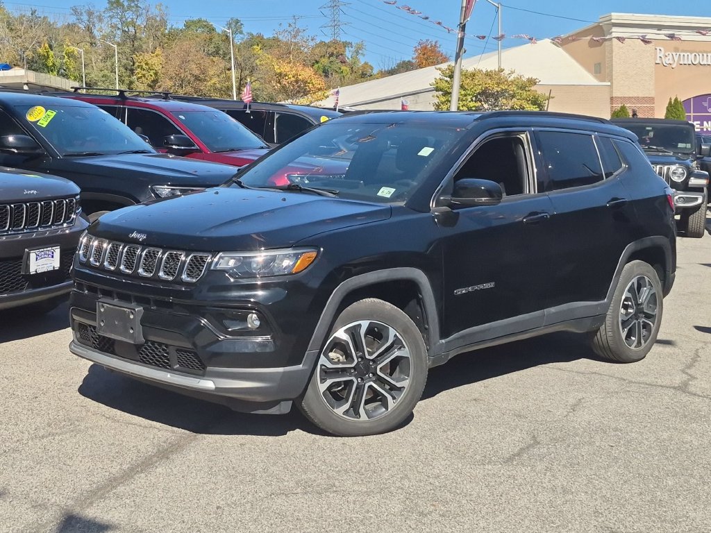 Used 2023 Jeep Compass Limited AWD/4WD image 1