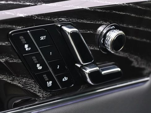 Used 2025 Cadillac Escalade IQ Sport 1 AWD/4WD image 14