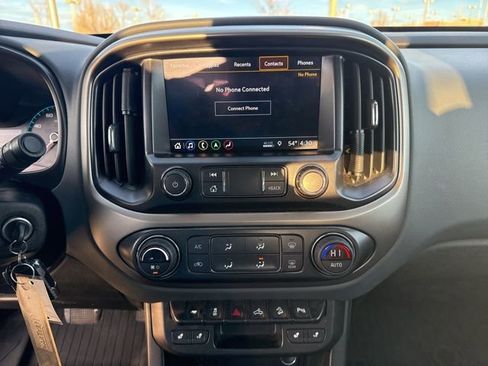 Used 2021 Chevrolet Colorado Z71 w/ Z71 Midnight Edition image 32