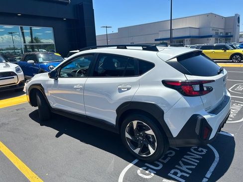 Used 2024 Subaru Crosstrek 2.5i Limited AWD/4WD image 5