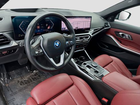 Used 2023 BMW 330e xDrive w/ Premium Package image 7