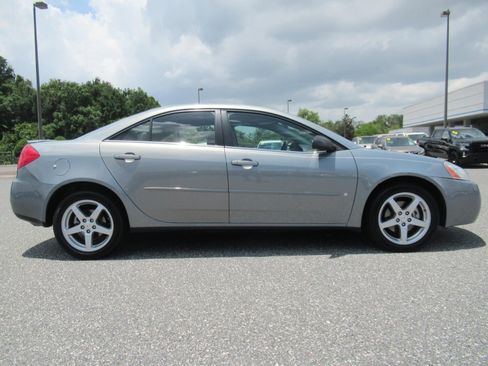 Used 2007 Pontiac G6 Sedan w/ Sport Package FWD image 2