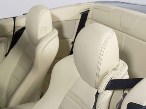 Used 2010 Ferrari California image 37