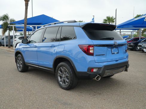 Used 2024 Honda Passport TrailSport image 7
