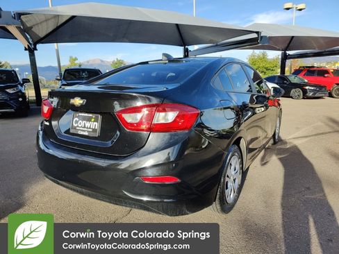 Used 2019 Chevrolet Cruze LS image 10