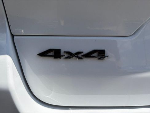 Used 2024 Jeep Grand Cherokee Altitude AWD/4WD image 31