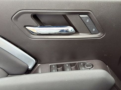 Used 2023 Chevrolet Colorado Z71 w/ Z71 Convenience Package 2 image 15