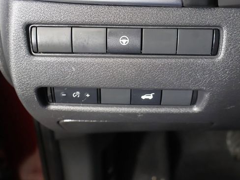 Used 2022 Nissan Rogue SV w/ SV Premium Package AWD/4WD image 35