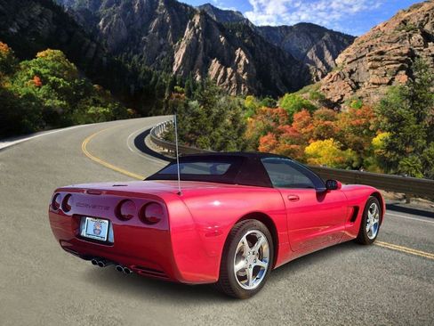 Used 2002 Chevrolet Corvette Convertible w/ Preferred Equipment Group2 image 3