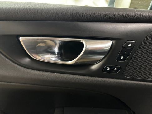 Used 2020 Volvo S60 T5 Momentum w/ Protection Package Premier image 12