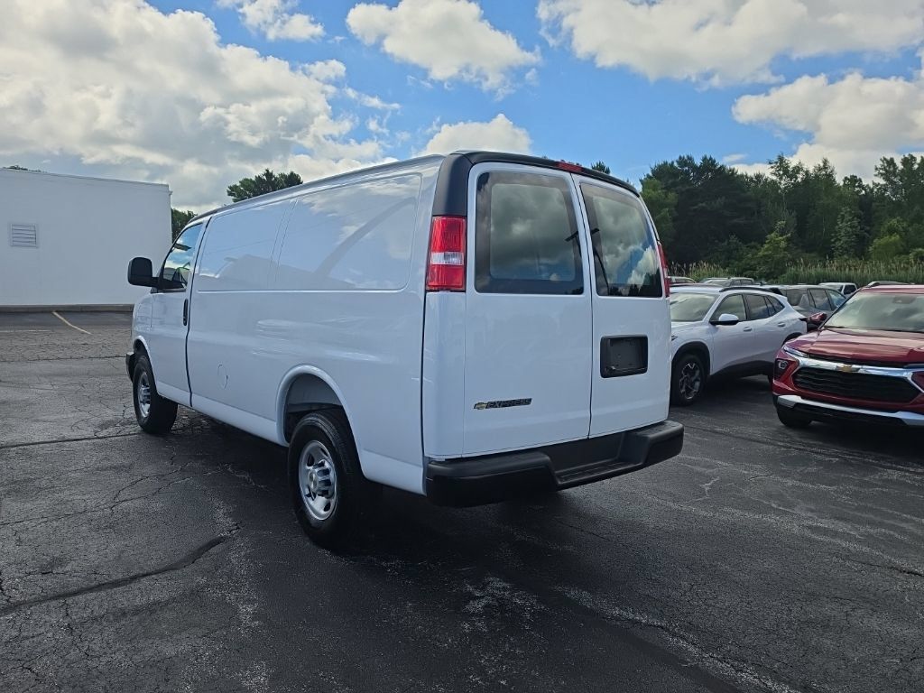 New 2026 Chevrolet Express 2500 w/ Driver Convenience Package RWD image 5