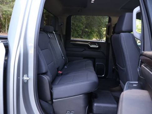 Used 2025 Chevrolet Silverado 2500 LT AWD/4WD image 25