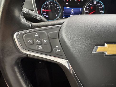 Used 2022 Chevrolet Equinox LT w/ Driver Convenience Package AWD/4WD image 32