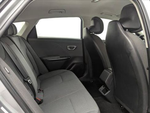 Used 2025 Kia K4 FWD image 18