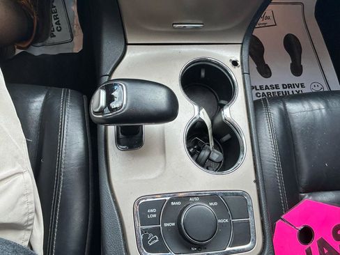 Used 2014 Jeep Grand Cherokee Limited AWD/4WD image 29