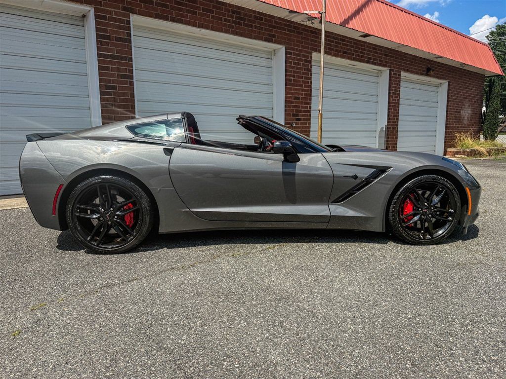 Used 2016 Chevrolet Corvette Stingray Coupe RWD image 38