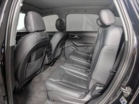 Used 2023 Audi Q7 2.0T Premium w/ Convenience Package AWD/4WD image 17