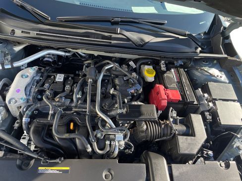 Used 2025 Nissan Sentra SV w/ SV Premium Package image 7