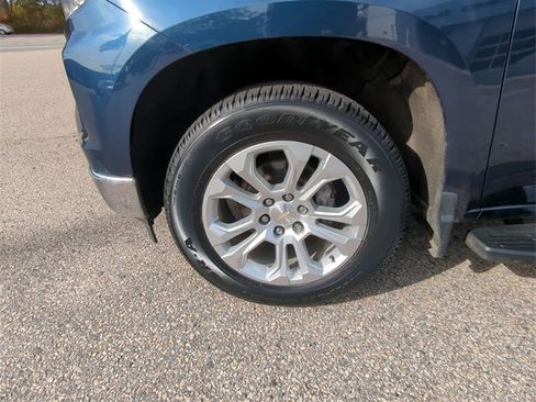 Certified 2022 Chevrolet Silverado 1500 LTZ w/ LTZ Premium Package image 33