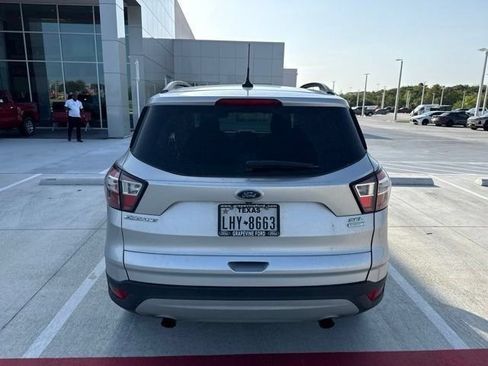 Used 2018 Ford Escape SEL FWD image 7