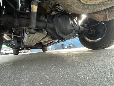 Used 2015 Chevrolet Silverado 2500 W/T w/ Snow Plow Prep Package image 24